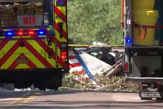 Military_Flight's tweet photo. BREAKING: One of six #SNJ2 aircraft of the #GEICOSkytypers #Airshow Team crashed today at 1:52 p.m. EDT, after taking off from their home base of Republic Airport in East Farmingdale, NY, killing the pilot.
The team was to perform this weekend at NAS Patuxent. (Image ABC 7 NYC) https://t.co/J7XDyPzLi2