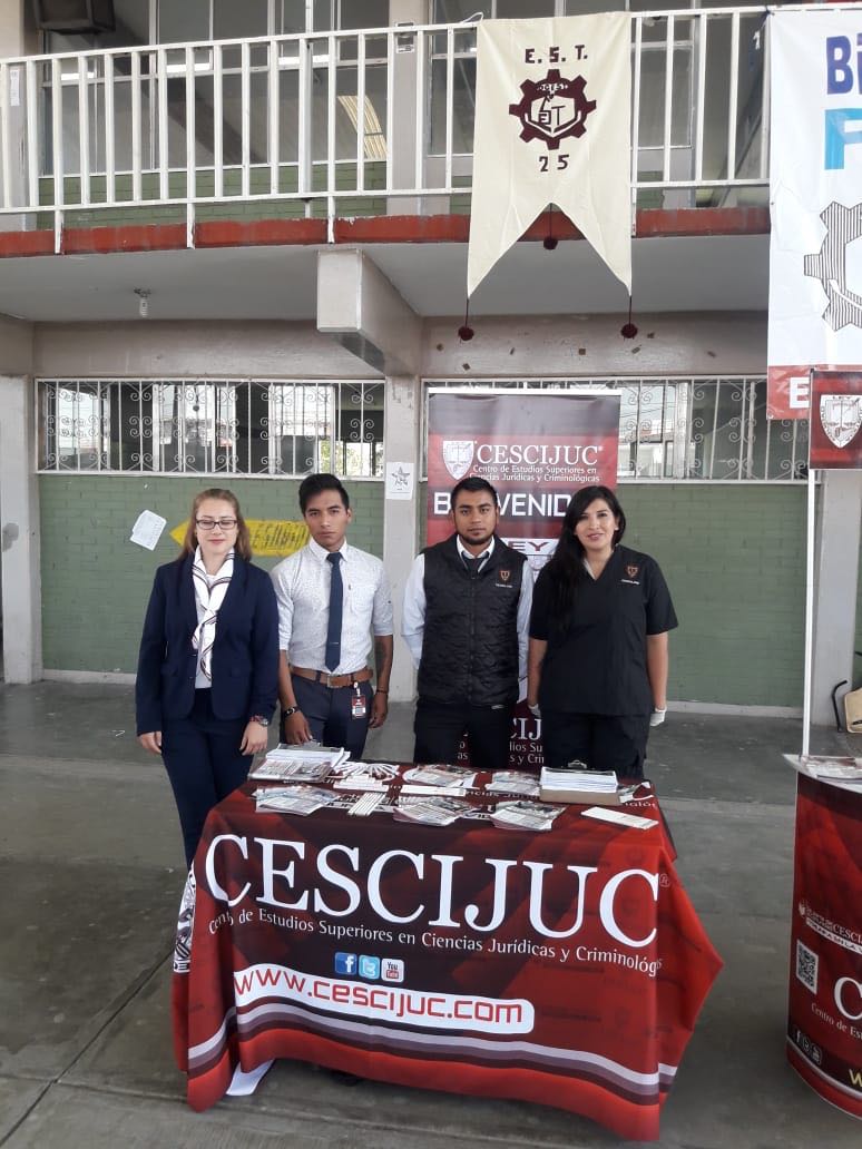CDMXOR's tweet photo. #Practicas de Dactiloscopía y Oferta Académica en la Feria Vocacional en Secundarias @Cescijuc_Puebla #CESCIJUC #OrgulloCescijuc #YoSoyCescijuc https://t.co/fY0hIK6ssR