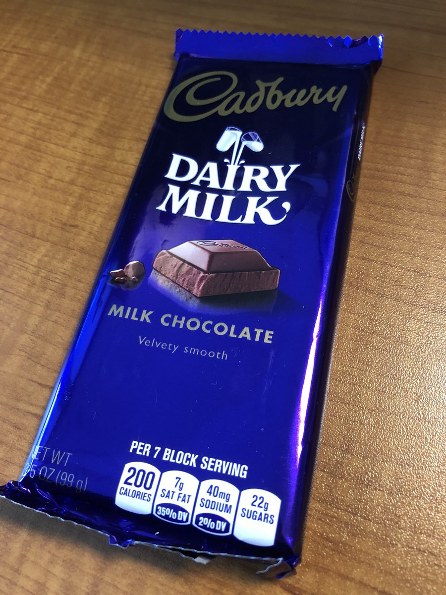 AllStarsWereRed's tweet photo. Some work days clearly need chocolate. #TodayIsThatDay #BestCandyBarEver https://t.co/4I9WNZP33o