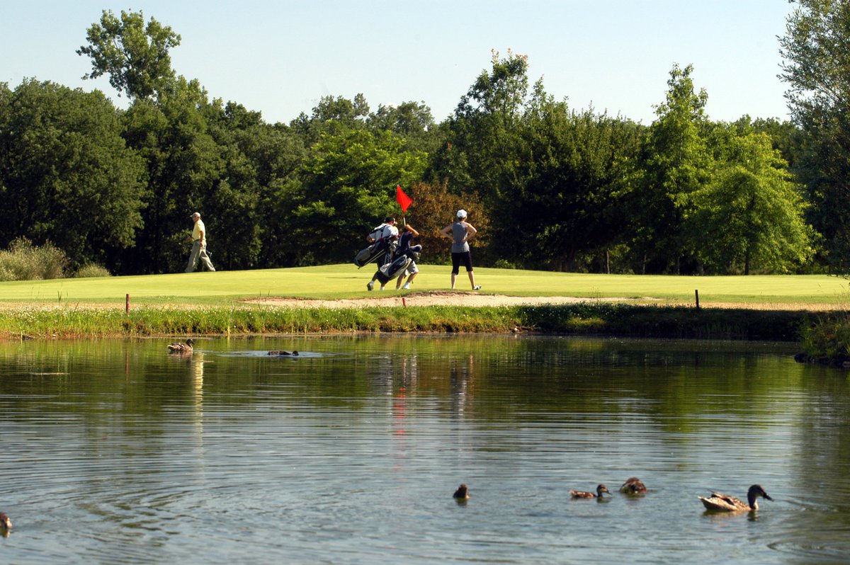 Bonnes #news de votre golf <a href="/Ugolflaramee/">UGOLF DE TOULOUSE LA RAMEE</a> 
#initiations au golf réservées aux #femmes, dimanche 3 juin
#compétition partenaires, samedi 2 dimanche 3 juin
#promotion sur les cartes de practice 

#découverte #jouergolf #bonnesaffaires
<a href="/Ugolflaramee/">UGOLF DE TOULOUSE LA RAMEE</a> plus qu'un club... une #famille