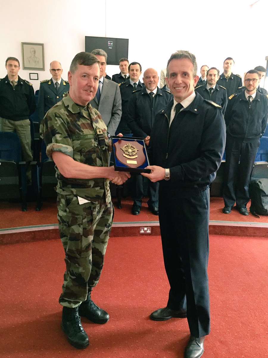 mark_mellett's tweet photo. Delighted with the opportunity to engage with @ItalyinIRL H.E Amb Paolo Serpi & the students of the Italian Joint Staff College in #UNTSI today who are visiting @defenceforces as part of their strategic studies module #Engagement #Italy @Esercito @ItalianNavy @ItalianAirForce https://t.co/emcxrHTMP2