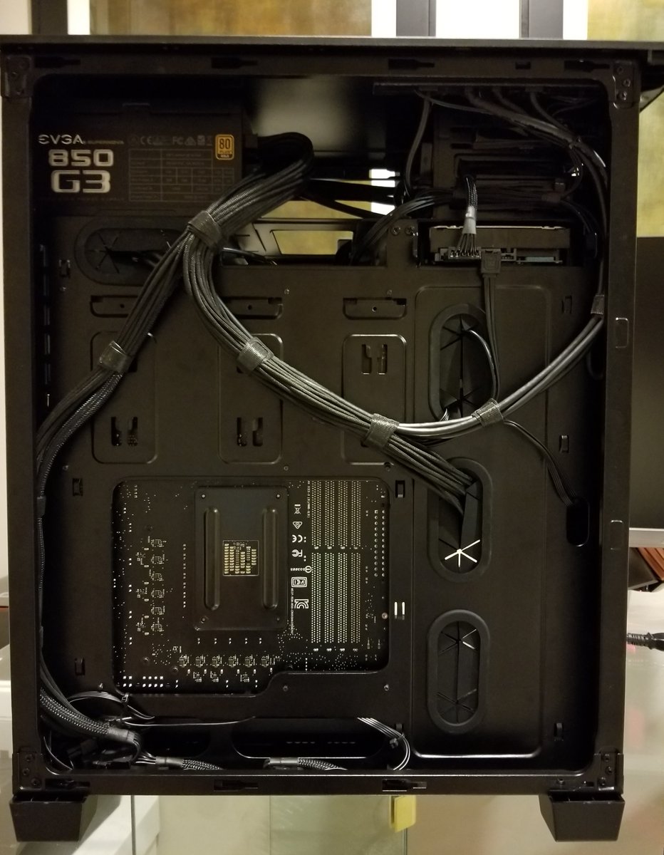 AustinWolfson's tweet photo. @ASUS_ROG @ASUSUSA @ASUS_ROG please add me to the contest!! Thank you for making incredible products. I want my next generation PC to have a next generation display. Help me upgrade from my ultra-wide PG348Q to the new PG27UQ for 144Hz/4K/HDR. #ROGSWIFTPG27UQ #ROG https://t.co/F8kVrdi0TZ