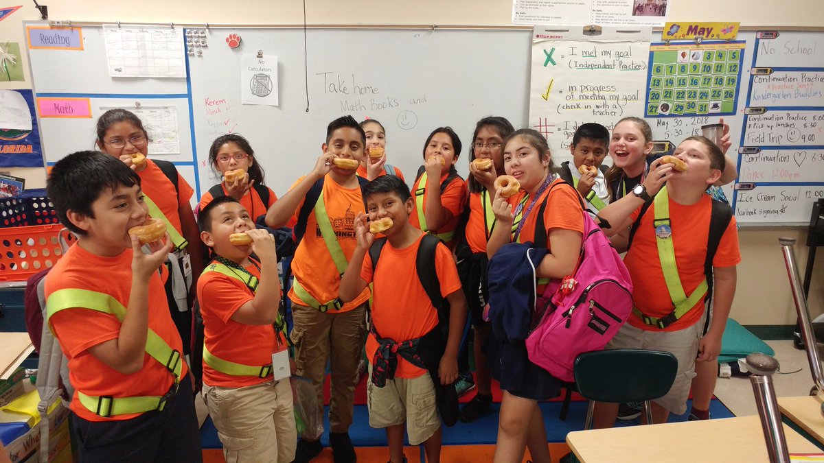 Megan Lee tweet media