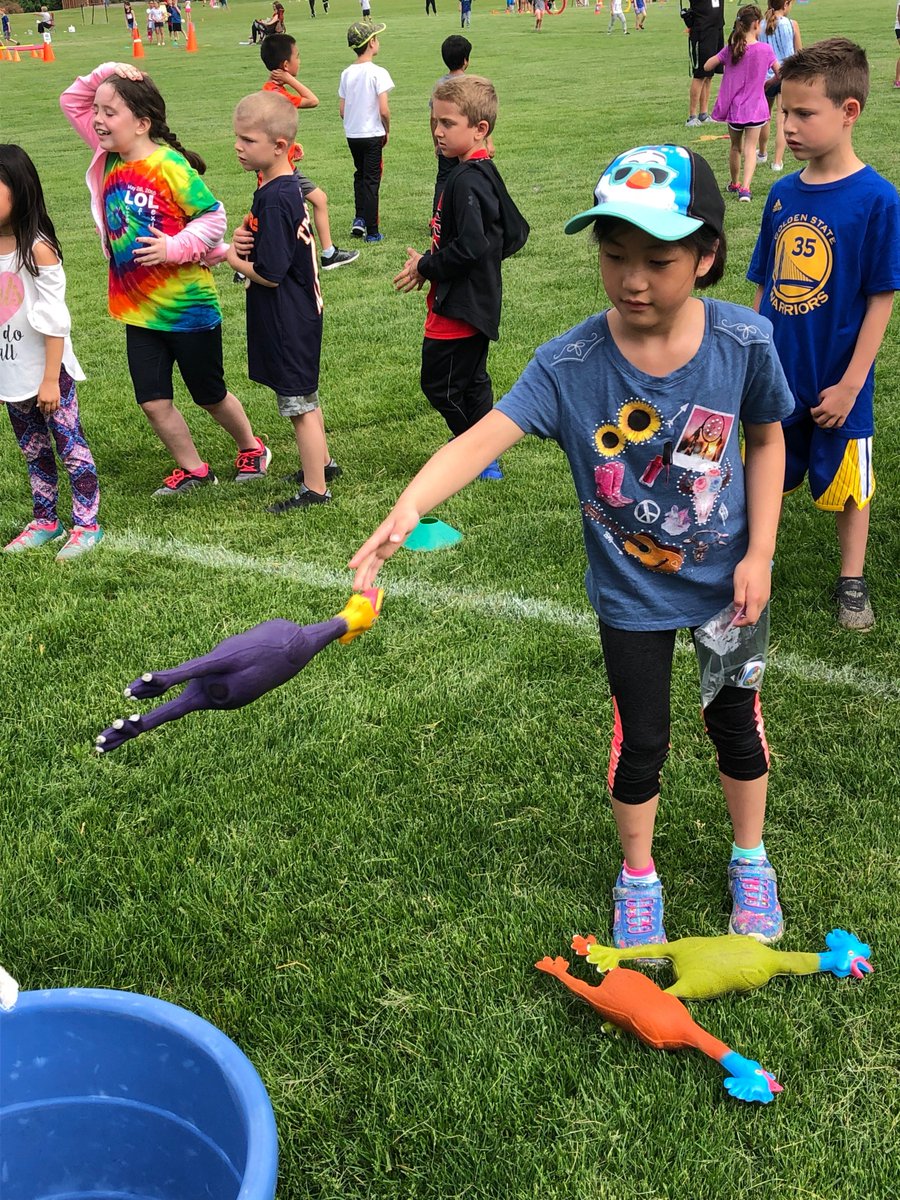 Ms. Grosshuesch tweet media