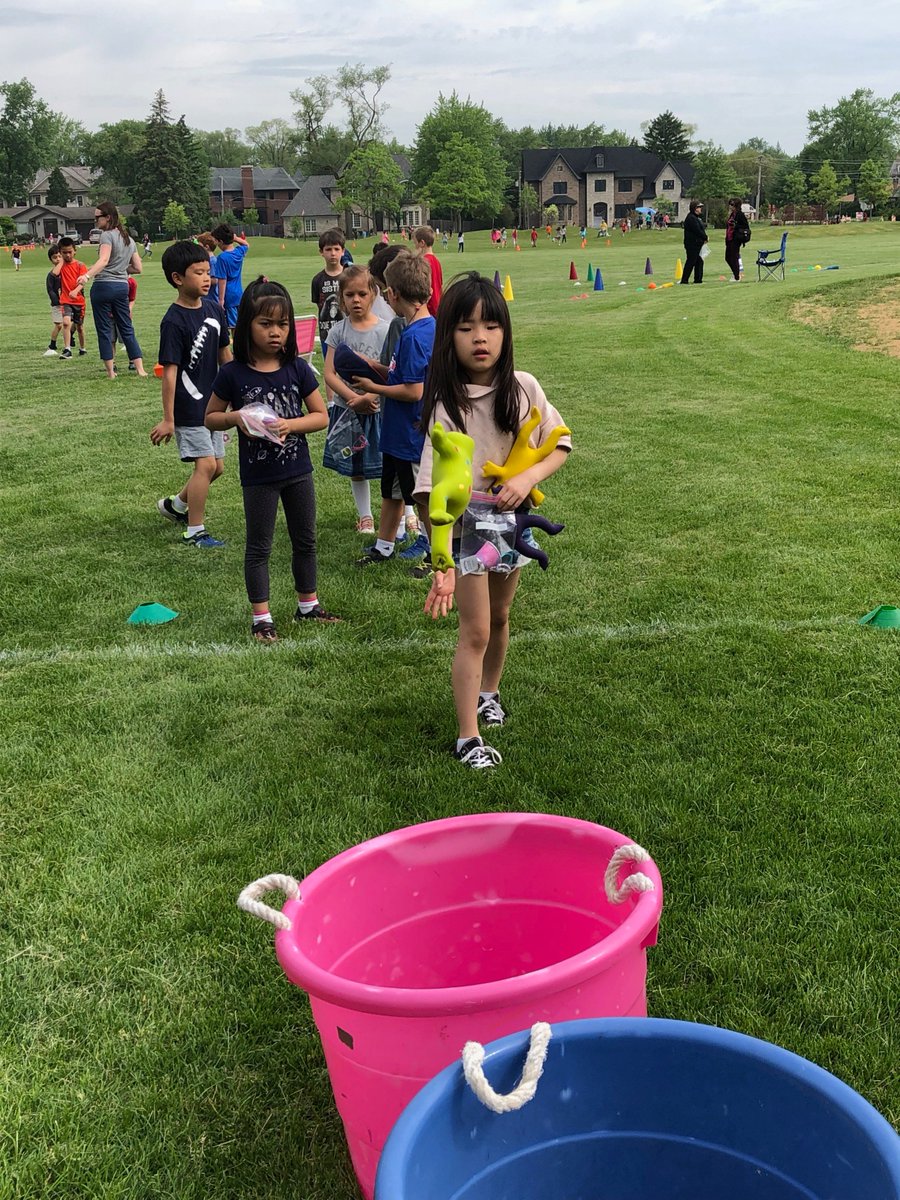 Ms. Grosshuesch tweet media