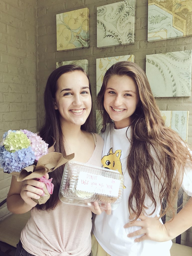 lockridge_abby's tweet photo. welcome to IGC🤗 https://t.co/Gql2pE36an