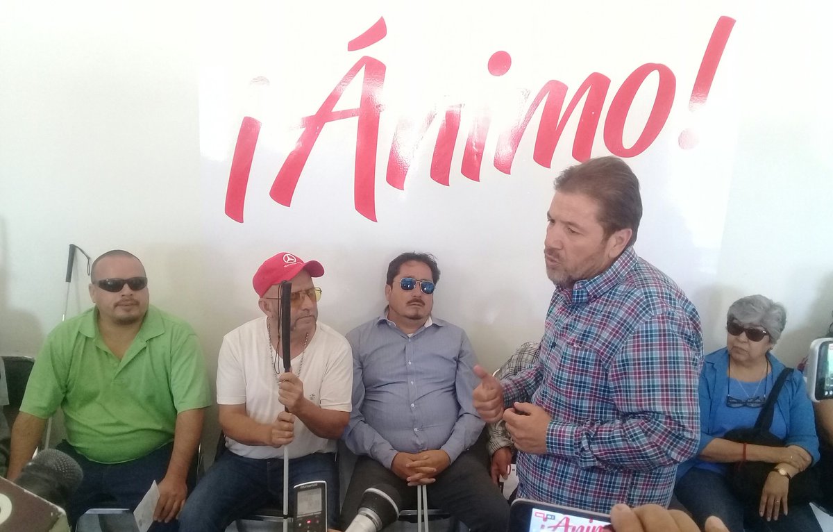 regermansiete's tweet photo. Apoyo irrestricto a la discapacidad y a los débiles visuales, ofrece @JORGEFREIG. "Harémos de Nogales una ciudad accesible para todos ellos" https://t.co/x1ud0oN3pq