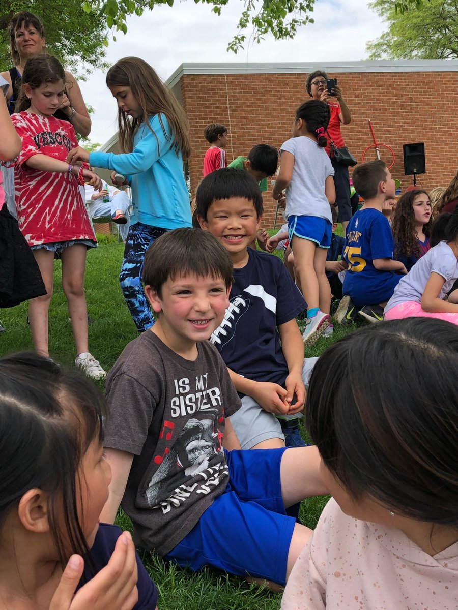 Ms. Grosshuesch tweet media