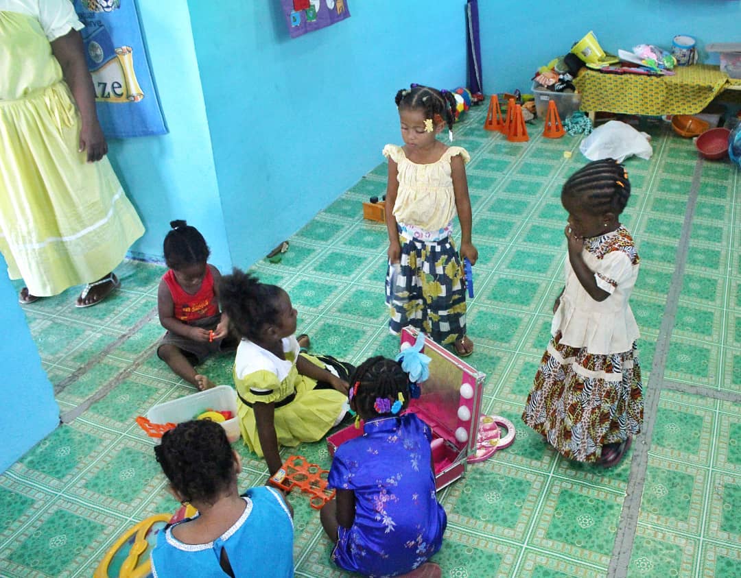 Play time at Bright Start Preschool in Dangriga! #StarfishOutreach #Belize
