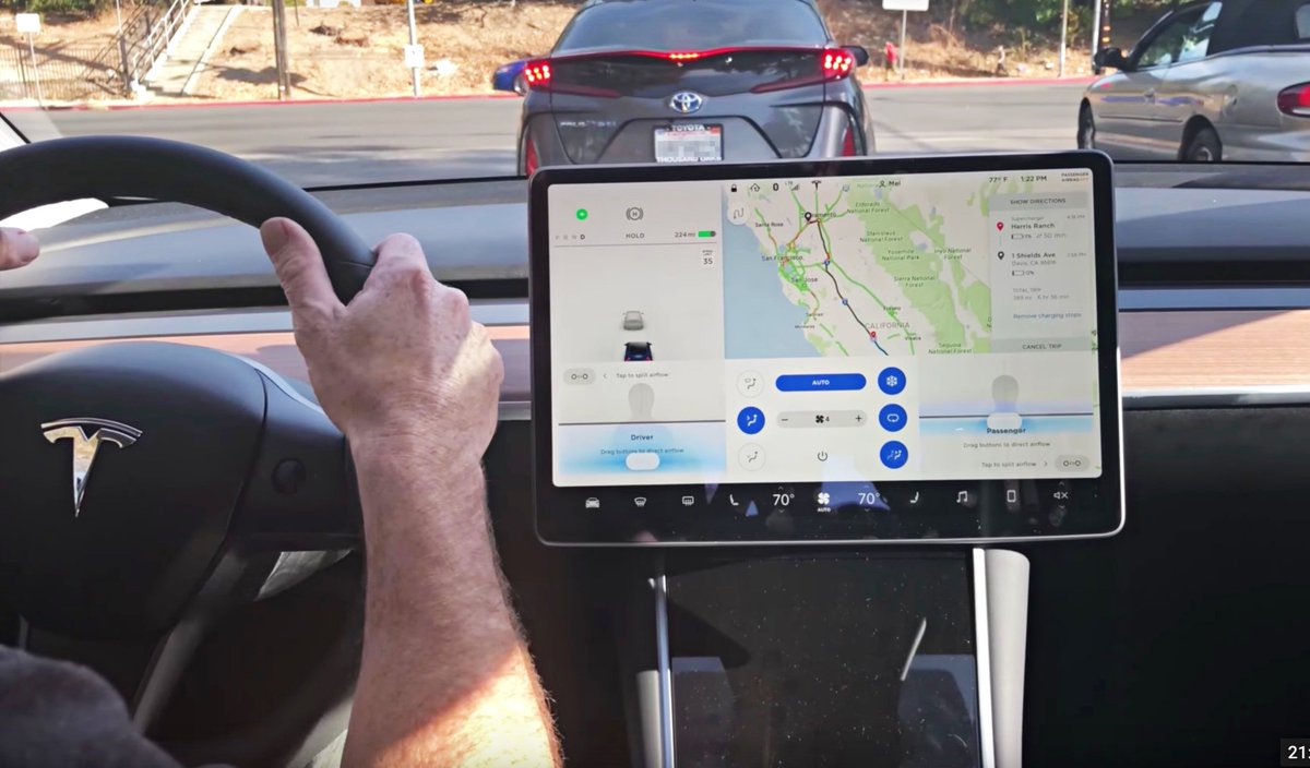 Teslarati's tweet photo. Tesla Model 3 blind spot notification and dashcam feature, teased by Elon Musk - https://t.co/iJd9LfqIFo https://t.co/HLsWusbDHX