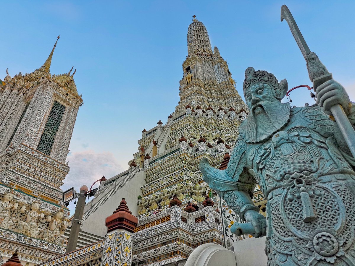 9huaaaaa's tweet photo. #วัดอรุณราชวราราม By #P20Pro ภาคกลางวัน #WatAroon #Temple #Bangkok #Thailand #SeemoreTH https://t.co/JnZZoNRZht