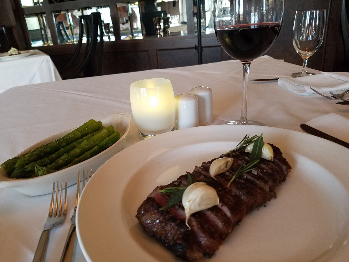 ResortsWorldNYC's tweet photo. Craving a prime steak after a big win on the slots?
RW Prime opens this evening at 5pm and reservations are suggested at @Opentable: https://t.co/CfUCmpPmXO
#dinner #steak #rwprime #eeeeeats #eatinqueens #playdineunwind #itsinqueens https://t.co/DA4Zz4jl1L