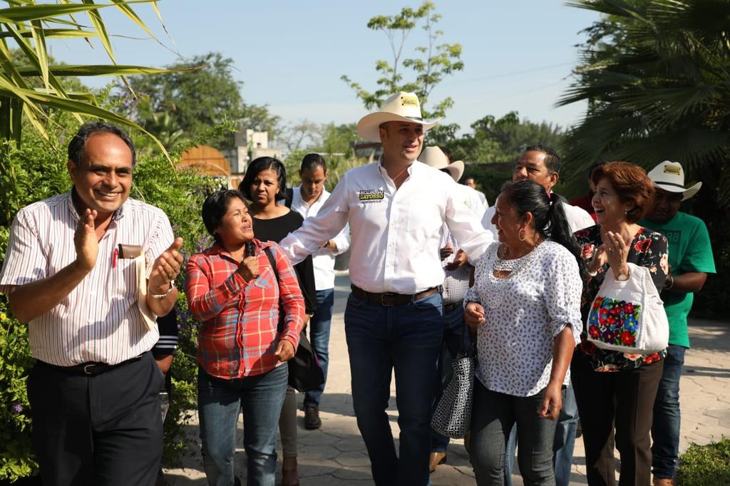 rodrigogayossoc's tweet photo. Las familias de los migrantes morelenses merecen más; por ello, en la siguiente administración incrementaremos los recursos al programa Corazón de Plata, para brindar mayor atención y más personas puedan reunirse con sus familiares en EU.
#MorelosMereceMás https://t.co/TW1NyPhsEg