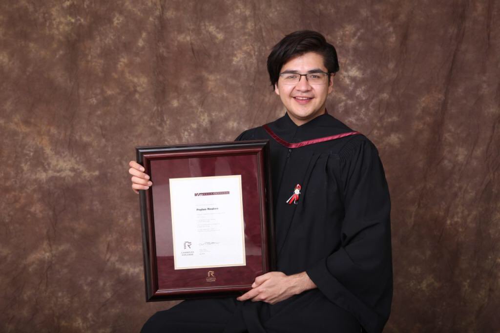 PeytonReuben's tweet photo. Had the honour of receiving my last plaque for being the President of the Cambrian Indigenous Student Curcle at Cambrian College.
I know that I left the Cambrian Indigenous Student Circle in good hands!
#convocation #cambriancollege #indigenousleader https://t.co/se2ZR2u5sI