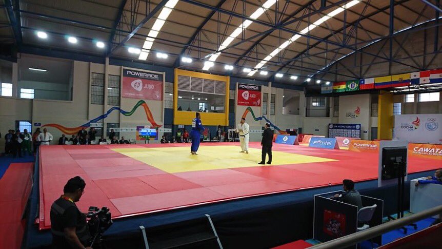 pinfantea's tweet photo. #VzlaEnCocha2018 || Nuestro Pedro Pineda #Judo 🥋 Pedro Pineda se queda con la medalla de plata 🥈 en los +100 kg. ¡BRAVO! 🇻🇪👏🏽 @NicolasMaduro https://t.co/5KYcyRtW7f