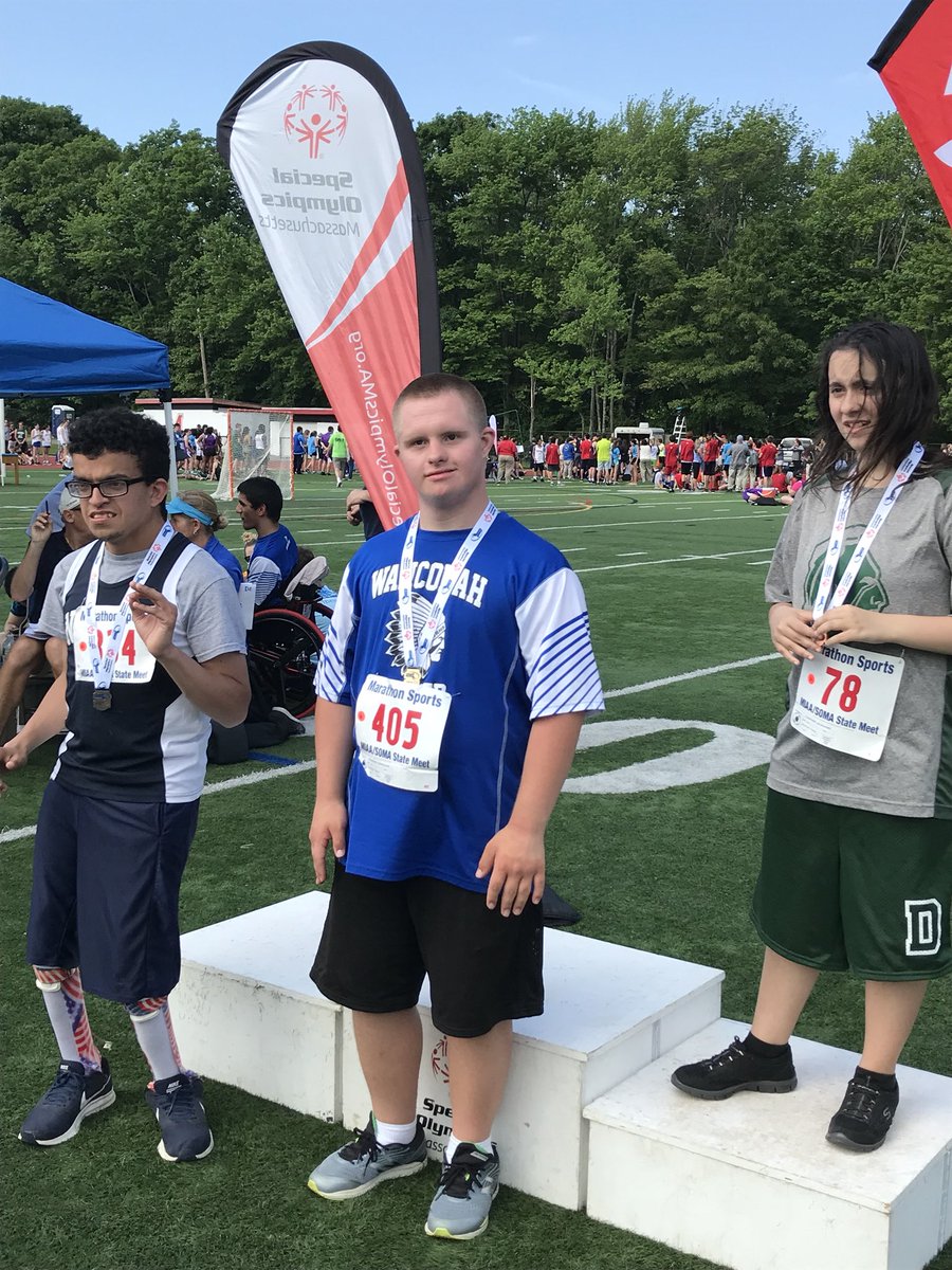 AaronRobb5's tweet photo. Congratulations Hayden Robb for winning the long jump state championship in his division! #wahconah Unified Track #ChooseToInclude @WRHSGoBlue https://t.co/ncRGkW5jgt