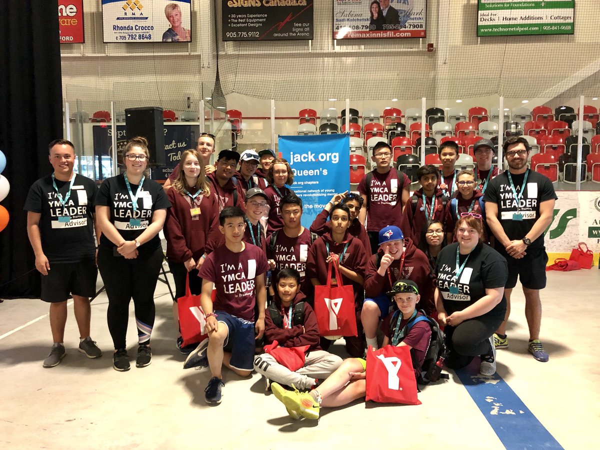 YMCAEdm's tweet photo. Our youth leaders from our Leaders in Training program attended a https://t.co/jYQlM84p9h conference about mental health while on their national exchange! #YExchanges https://t.co/mAOLWrNiKr