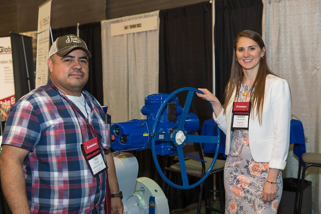 cokingcom's tweet image. Watch this 1-minute video about the benefits of participating in #Refcomm. #oilandgas #Petroleum #oilrefining #downstream #safetyfirst @VelanInc @HevvyPumps @ruhrpumpen @ZeroLeakageValv youtu.be/zipwUU4bhoI