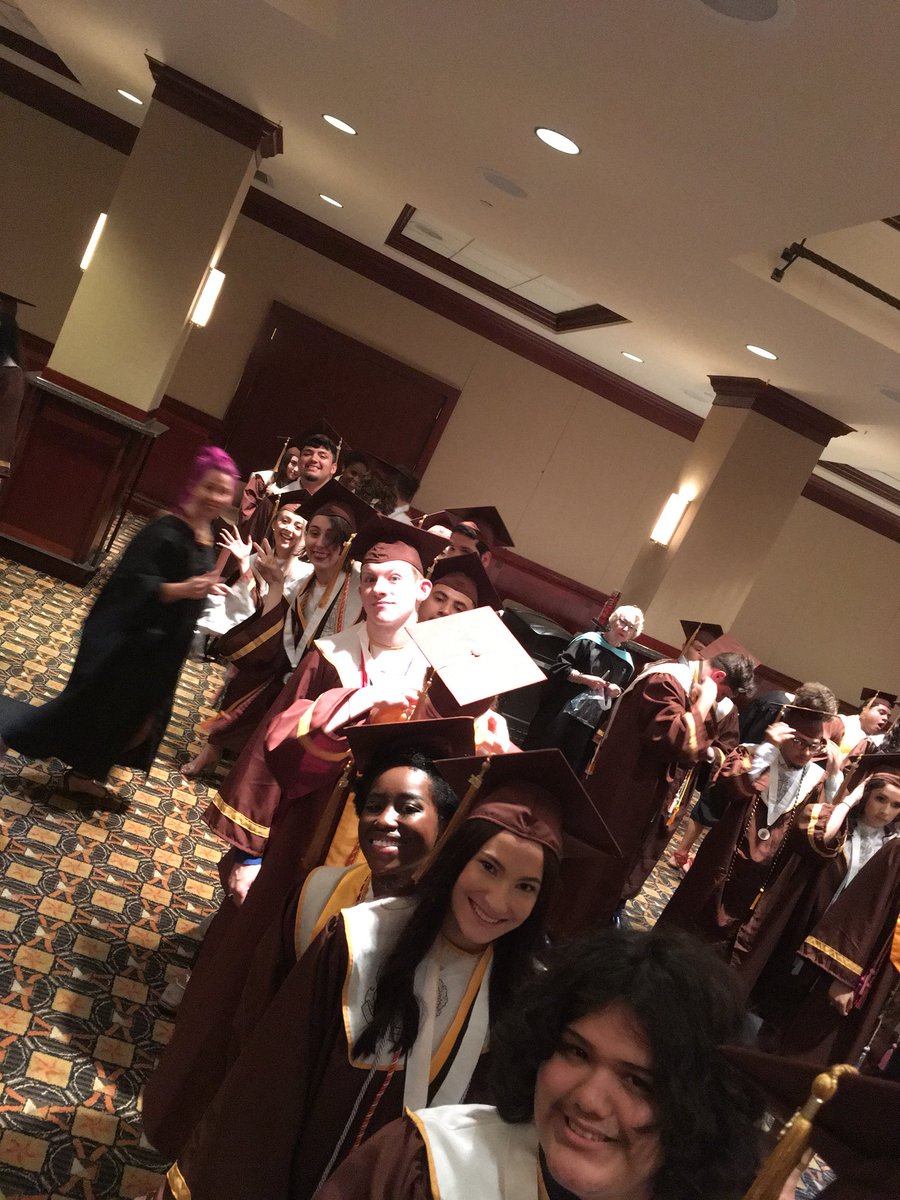 CrockettCCC's tweet photo. Ready for graduation!! #aisdproud @AustinCrockett @CHSCougars2018 https://t.co/iE6FOZAU0l