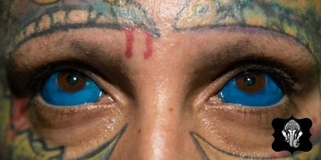Ultrainkcream's tweet photo. #SabiasQue La primera vez que se tatuó un ojo fue en el año 2008. Se tatuó completamente de azul.

#UltraInkCream #Tattoo #eyes #blue #datocurioso #Bogota https://t.co/HIwnrjie9Y