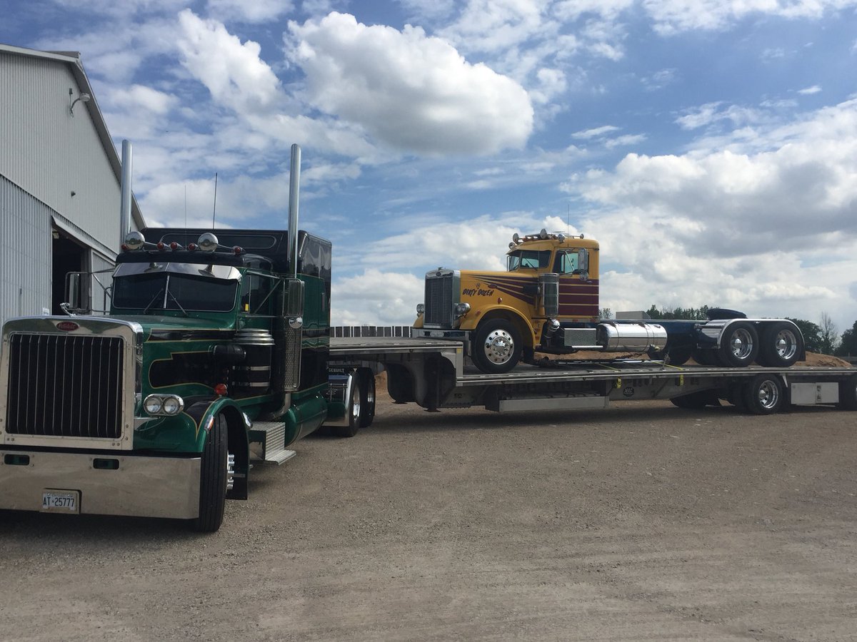KenSchaus's tweet photo. Kevin loaded up headed for Lexington KY 
72 Yellow 
84 Black
#ontag
#truck 
#clean #👍 https://t.co/rjsKPkjtfi