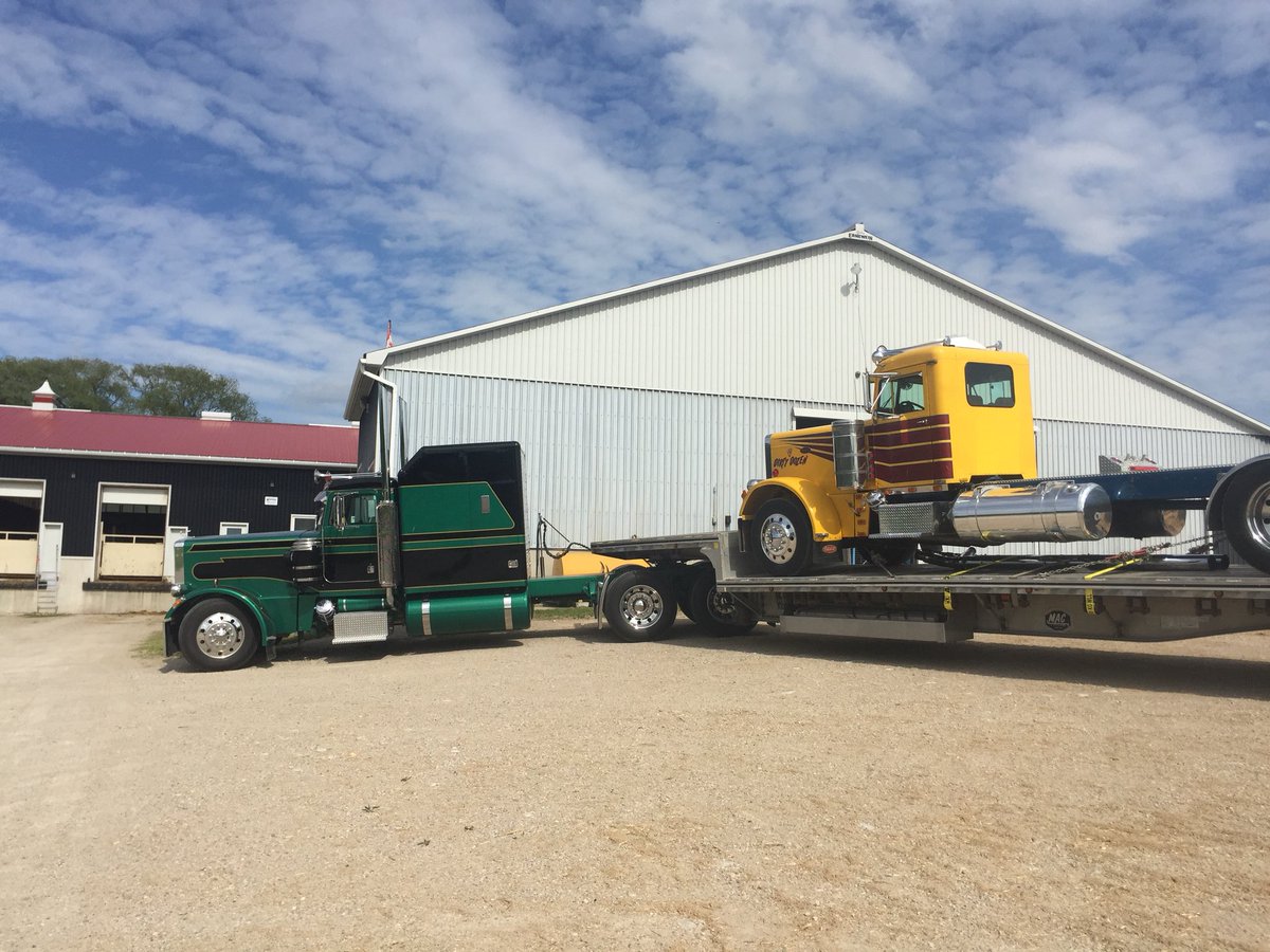 KenSchaus's tweet photo. Kevin loaded up headed for Lexington KY 
72 Yellow 
84 Black
#ontag
#truck 
#clean #👍 https://t.co/rjsKPkjtfi
