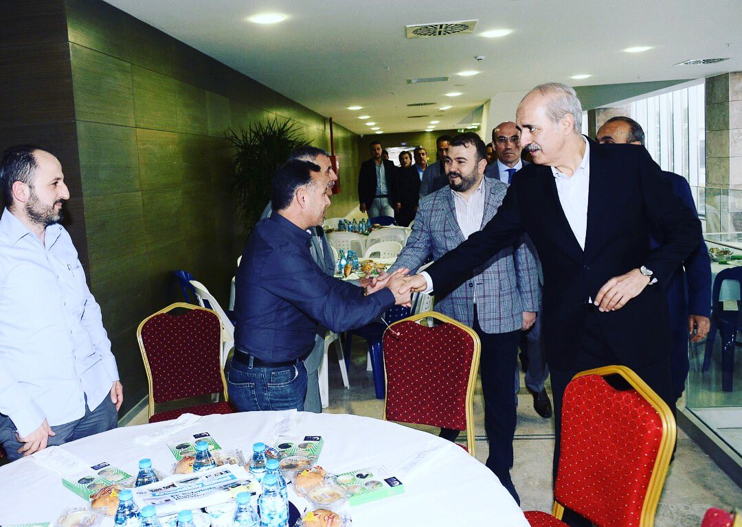 mcandaroglutr's tweet photo. Rahmet ve bereket ikliminin zirvede hissedildiği Ramazan’ı Şerif’in onbeşinci iftarını, Kültür ve Turizm bakanımız sayın Numan Kurtulmuş ve Belediye başkanımızla beraber KAS-DER’in  
İftar sofrasında açtık. #ramazan https://t.co/iPtvwpCXEI