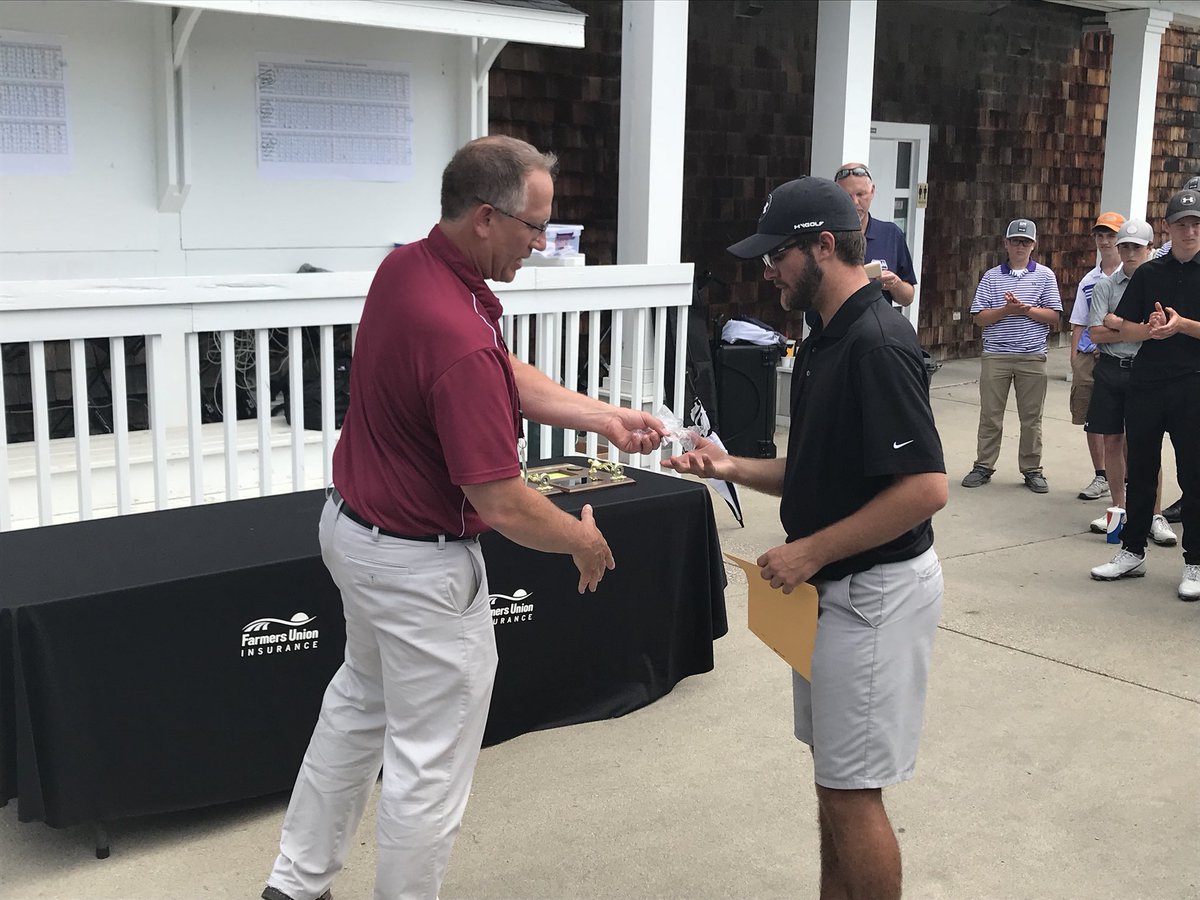 rrboysgolf's tweet photo. Congrats to @adamvr30 for being named @POWERADE Senior golfer of the year and all-conference w/ the lowest scoring average in the @edcscores . Varsity player since 7th grade- he has been a great teammate and mentor to our younger players. https://t.co/bYx2rPMnSp