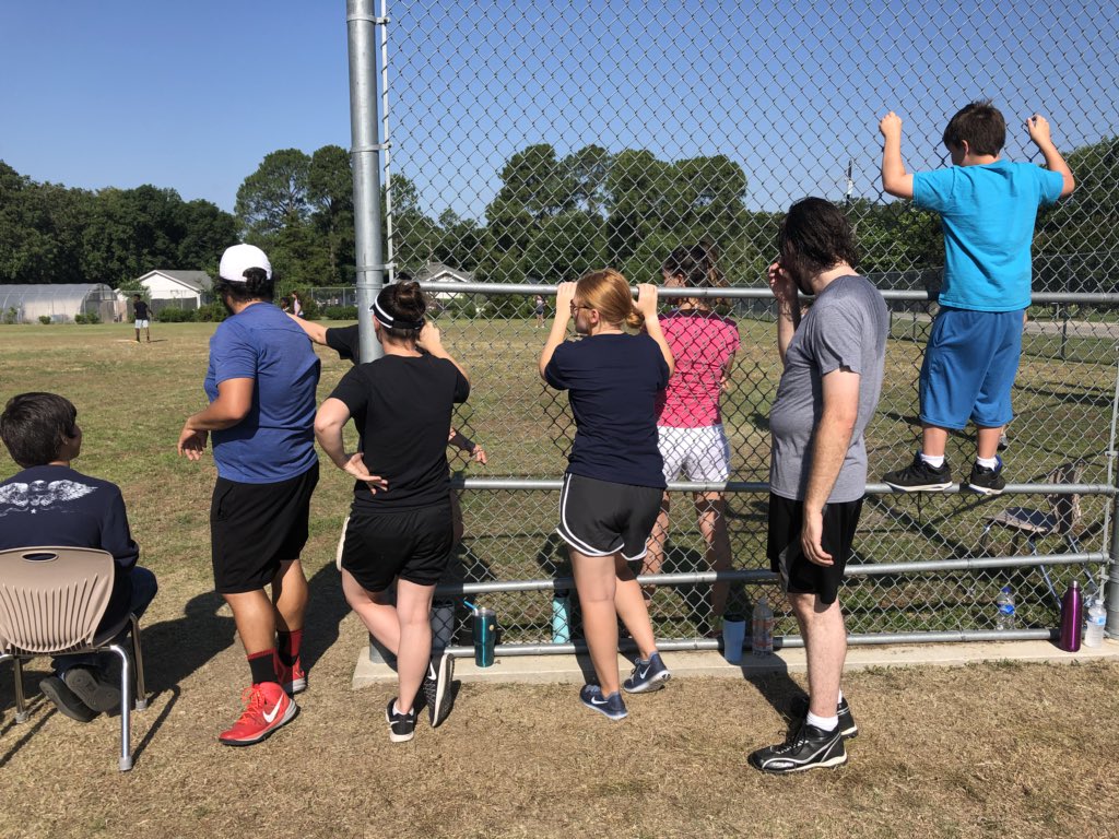 LaceyAmes's tweet photo. More #kickball more #winning #FloydES #teachers https://t.co/jPGpKxY1IP