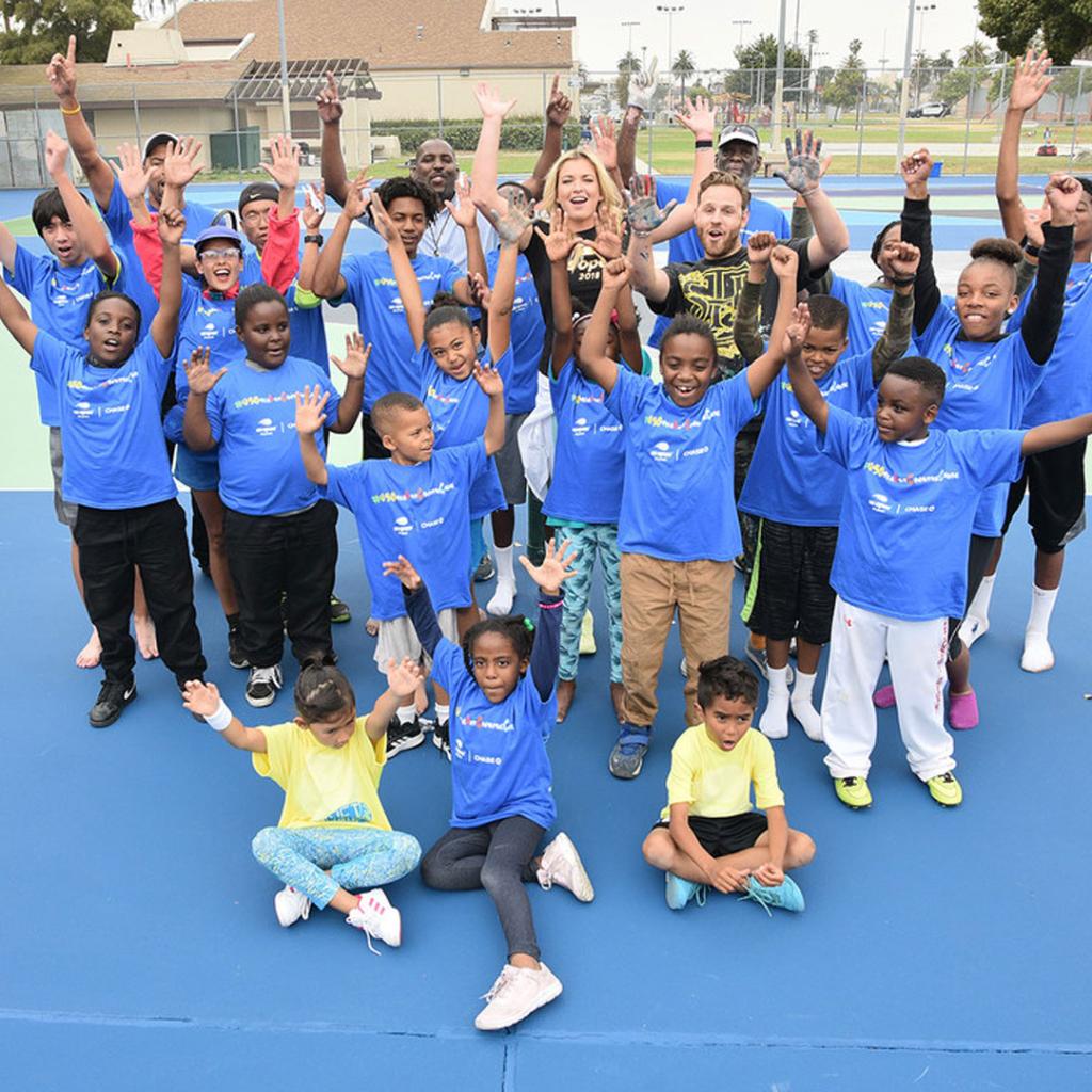 #USOpenArtCourtsxChase: Who’s ready for a ribbon cutting?!
 
We’re joining #USTAFoundation NJTL chapter <a href="/PBJTP/">Pete Brown Jr Tennis Program</a> at the Harvard Park Tennis Courts in Los Angeles tomorrow for the unveiling of our second transformation with <a href="/Chase/">Chase</a>!

Read: ms.spr.ly/pete-brown-jun…
#ReturnTheServe