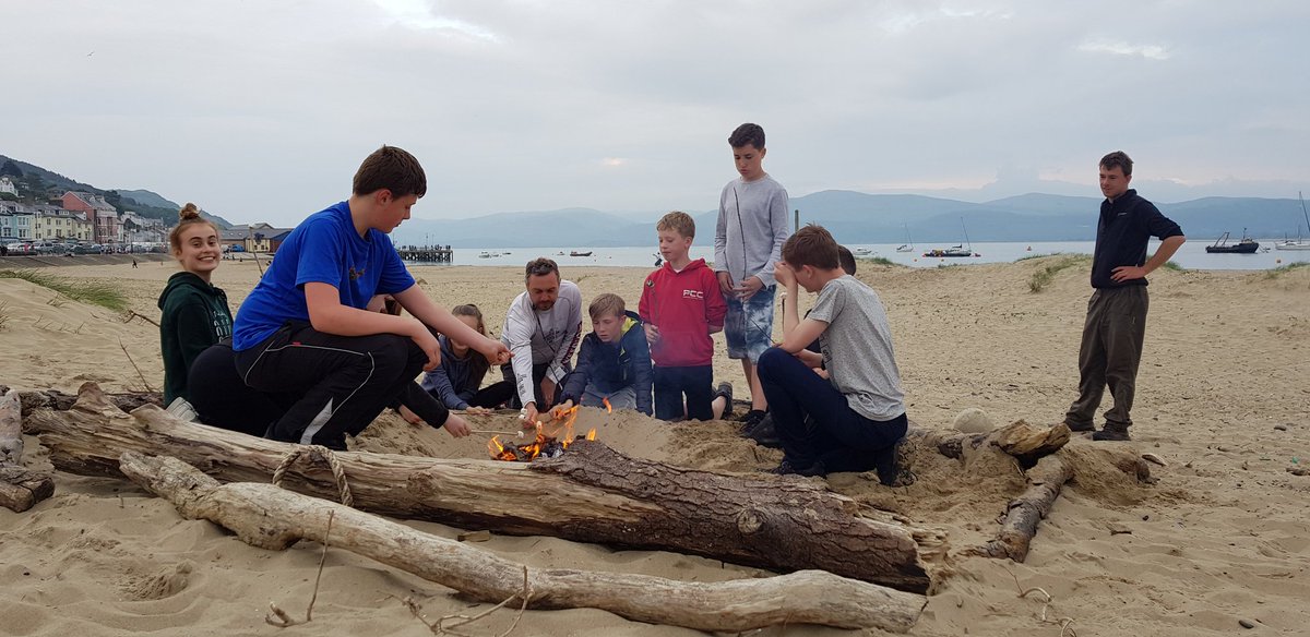 PeeblesHigh's tweet photo. S1 Residential post expedition bonfire https://t.co/l98vsddQhr
