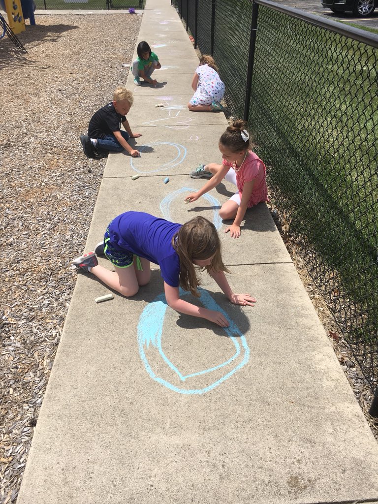 Kinder_Quick's tweet photo. It was a beautiful day to finish our year in kindergarten! I made it to 9:10 before I teared up for the first time. Thank you for an amazing year! I’m going to miss these kiddos! @AESPanthers #kindergartenrocks #lovemyjob #comebackandvisitme https://t.co/JEN7sbLUOC
