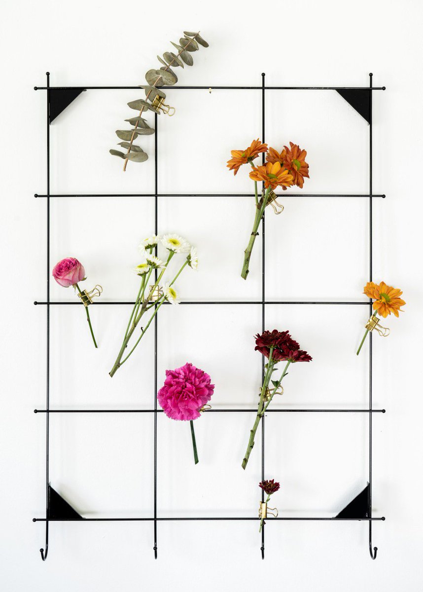 JNNSco's tweet photo. GRID FLORAL ARRANGEMENT + IKEA HACK https://t.co/YeMwz2nFeT https://t.co/01q7xb1jZy