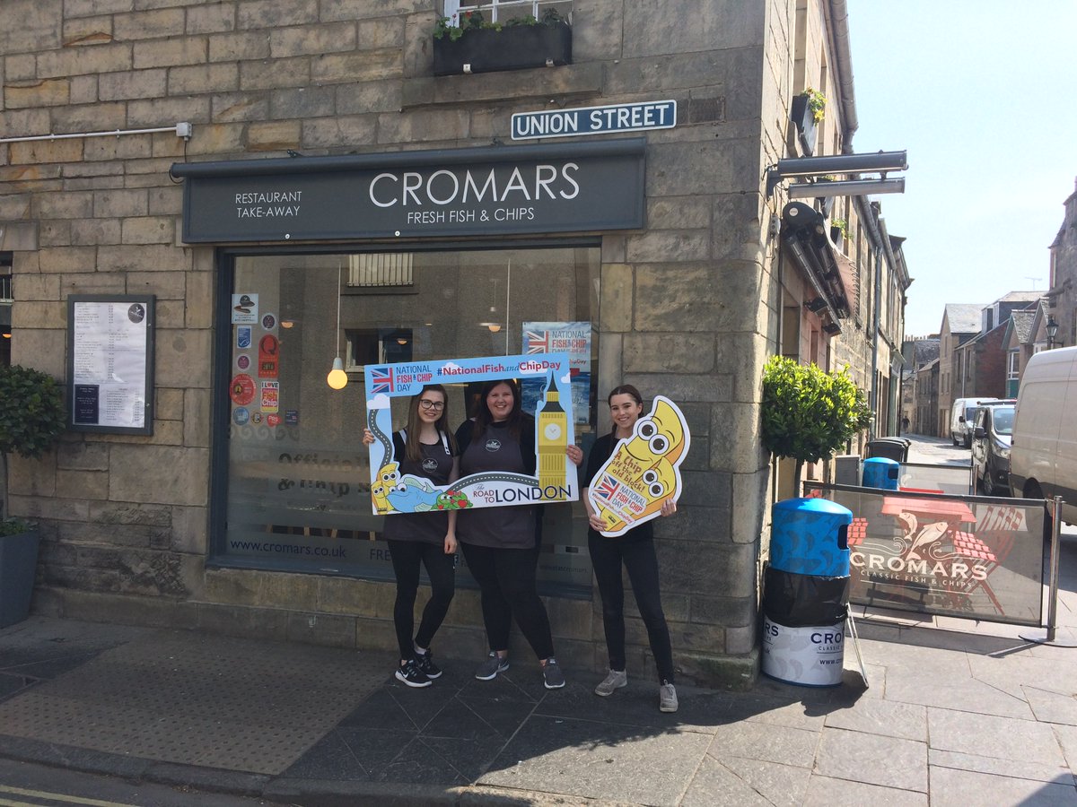 neoda_oils's tweet photo. Smashing visit to @eatatcromars in #StAndrews on our #RoutetoLondon #nationalfishandchipday relay! Warren from @kerryfoodgroup enjoyed meeting you all! @HenryColbeck https://t.co/dNbnKO9kyt