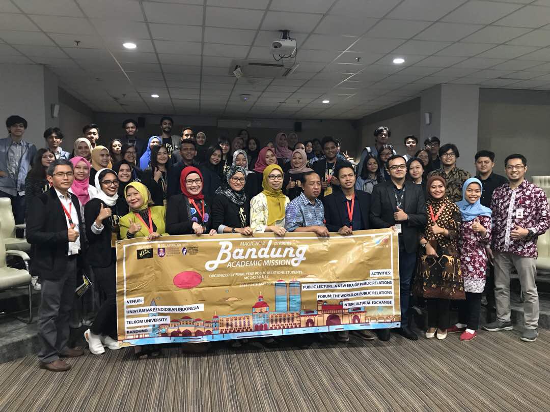magic2k18's tweet photo. At Telkom University, Bandung #Magic2k18xBandung https://t.co/FV4uBGHNhv
