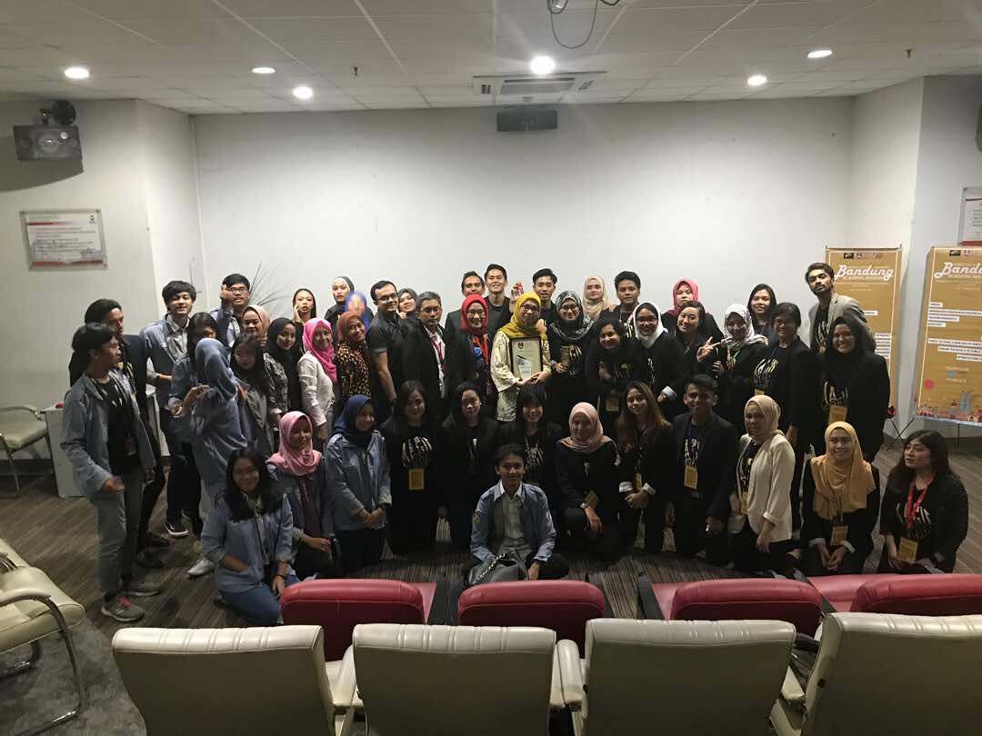 magic2k18's tweet photo. At Telkom University, Bandung #Magic2k18xBandung https://t.co/FV4uBGHNhv