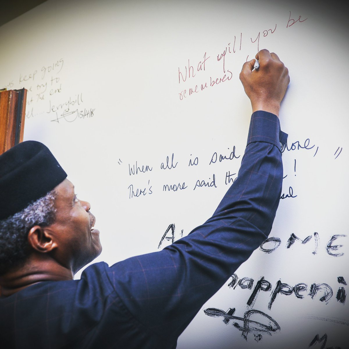 AbegNoVex's tweet photo. "What will you be remembered for?"
the VP wrote on Venture Park wall at the hub in Abuja.
@ProfOsinbajo #VPAtTheVP #VPatWork https://t.co/fb5cGLWDeK