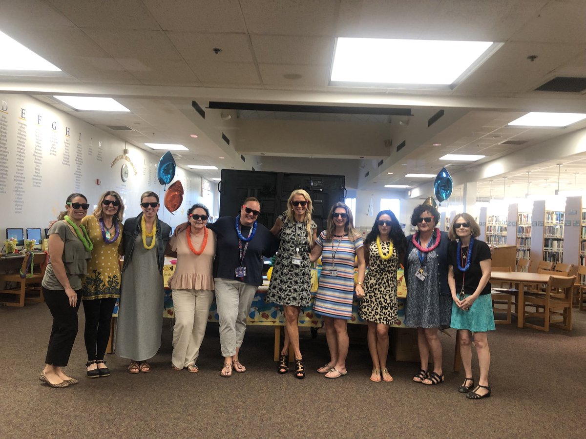 steph_ganim's tweet photo. NP Title I Reading T’s throw a summer reading party with make &amp; take summer reading resources!  Fun time had by all!  @NPAsstSupt @NProvSupt @CentredaleScho1 @MarievilleES @SOSNORTHPROV @Whelan_ES @greystone_np @McGuireElem https://t.co/54d1HDqCGm