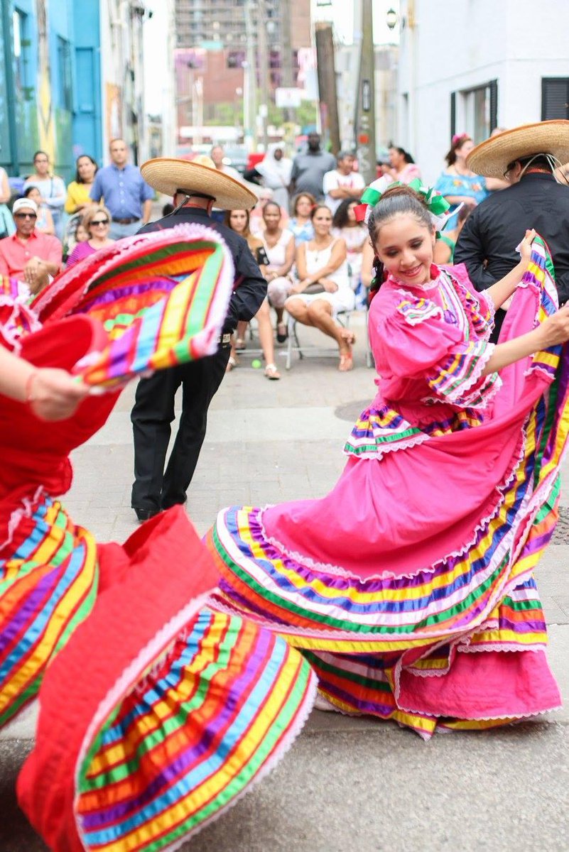 TheWindsorStar's tweet photo. It's Fiesta Latina time soon in Windsor! Do you have a festival in Windsor-Essex you would like to tell Windsor Star readers? Send your information to specialfeatures@windsorstar.com and we'll include it on our Community Calendar.
#YQG @DWBIA #summerf... https://t.co/XlgRpkoRIw https://t.co/9JVztrhoKx