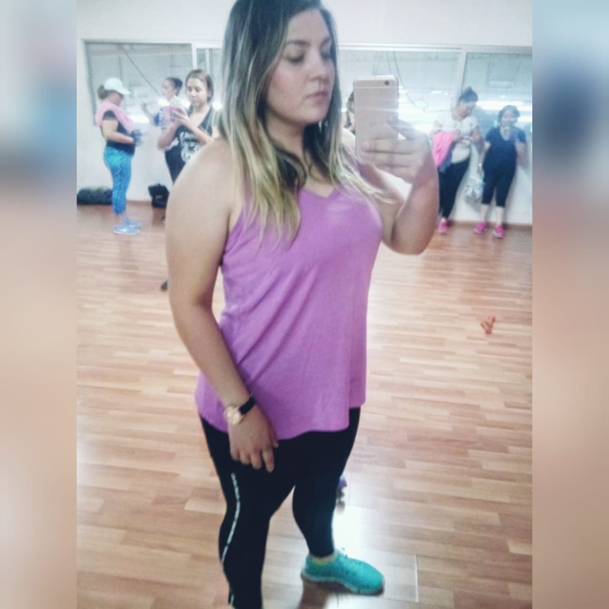 EstherGonzale41's tweet photo. vamos poco a poco, a veces es difícil mantenerse, pero el objetivo es claro,
I'm doing this for me!! ♥💪 https://t.co/wxlHUWiOku
