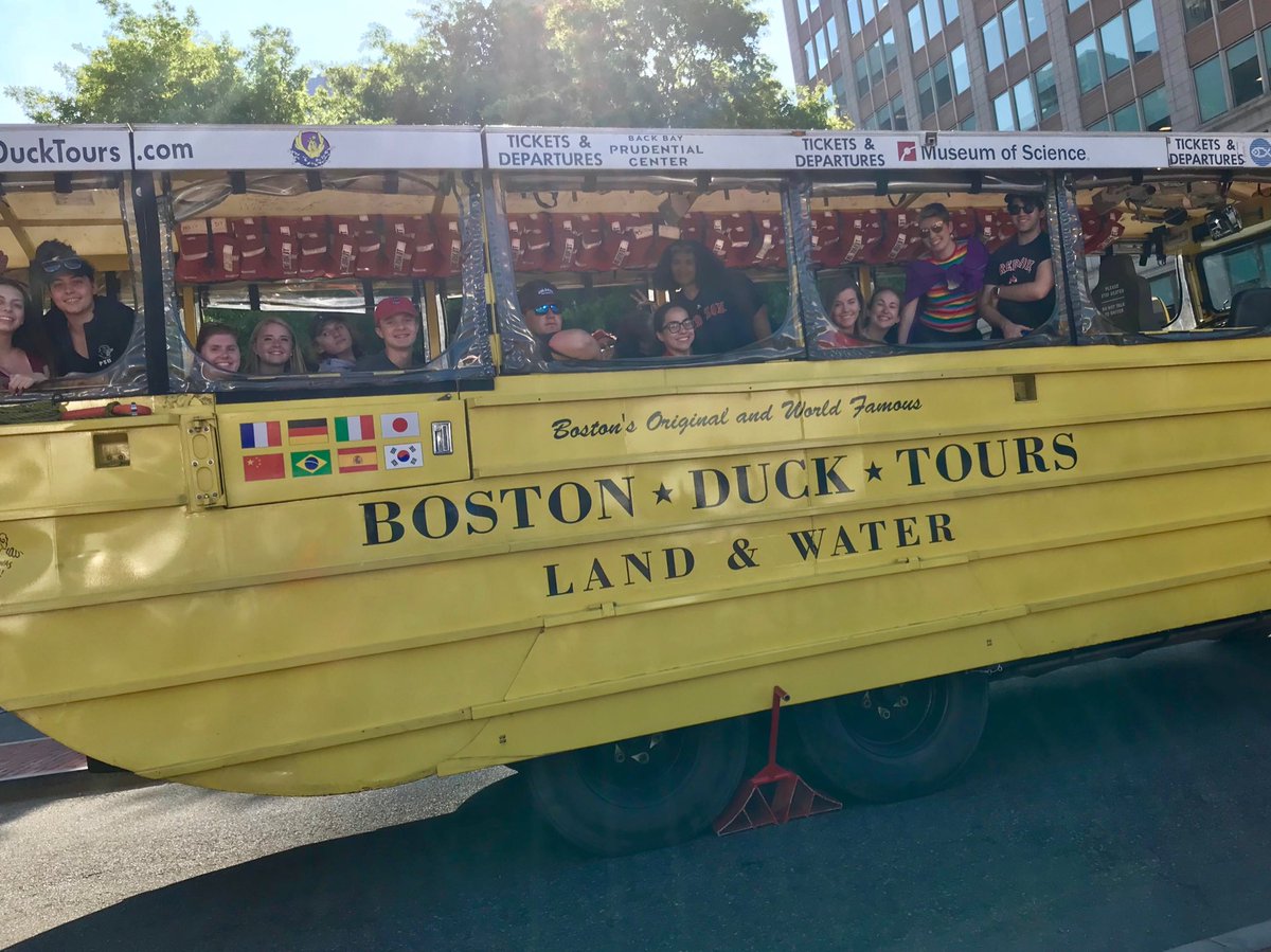 MHSGuidance1's tweet photo. Great day in Boston from Fenway to a Duck Boat Tour! #Mashpee #Falcons2018 https://t.co/nUXYPxoYUR