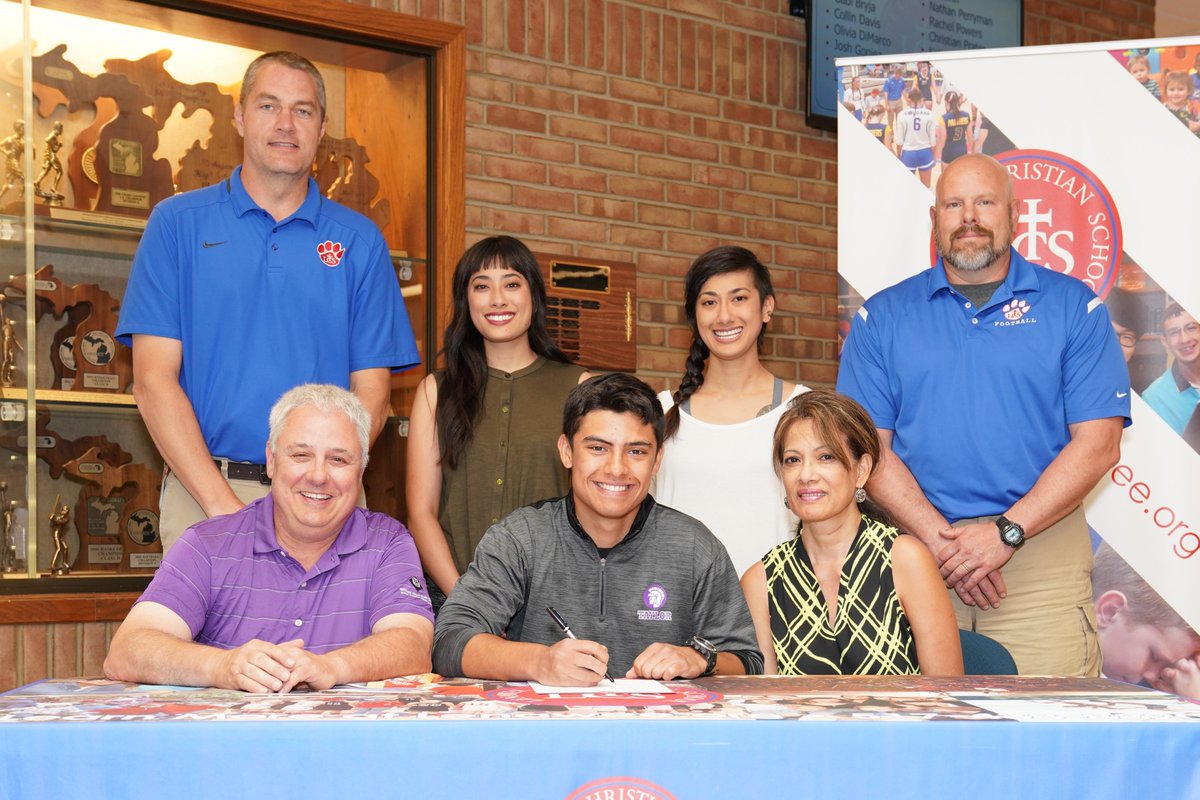 LCSCougars's tweet photo. Congratulations to All-State and All-County standout Mark Stroh on your decision to join the @taylortrojans Football squad next fall! We are thrilled for you and wish you God's best at @tayloru! #GoCougars #LCSco2018 https://t.co/K4xAy0PrqD