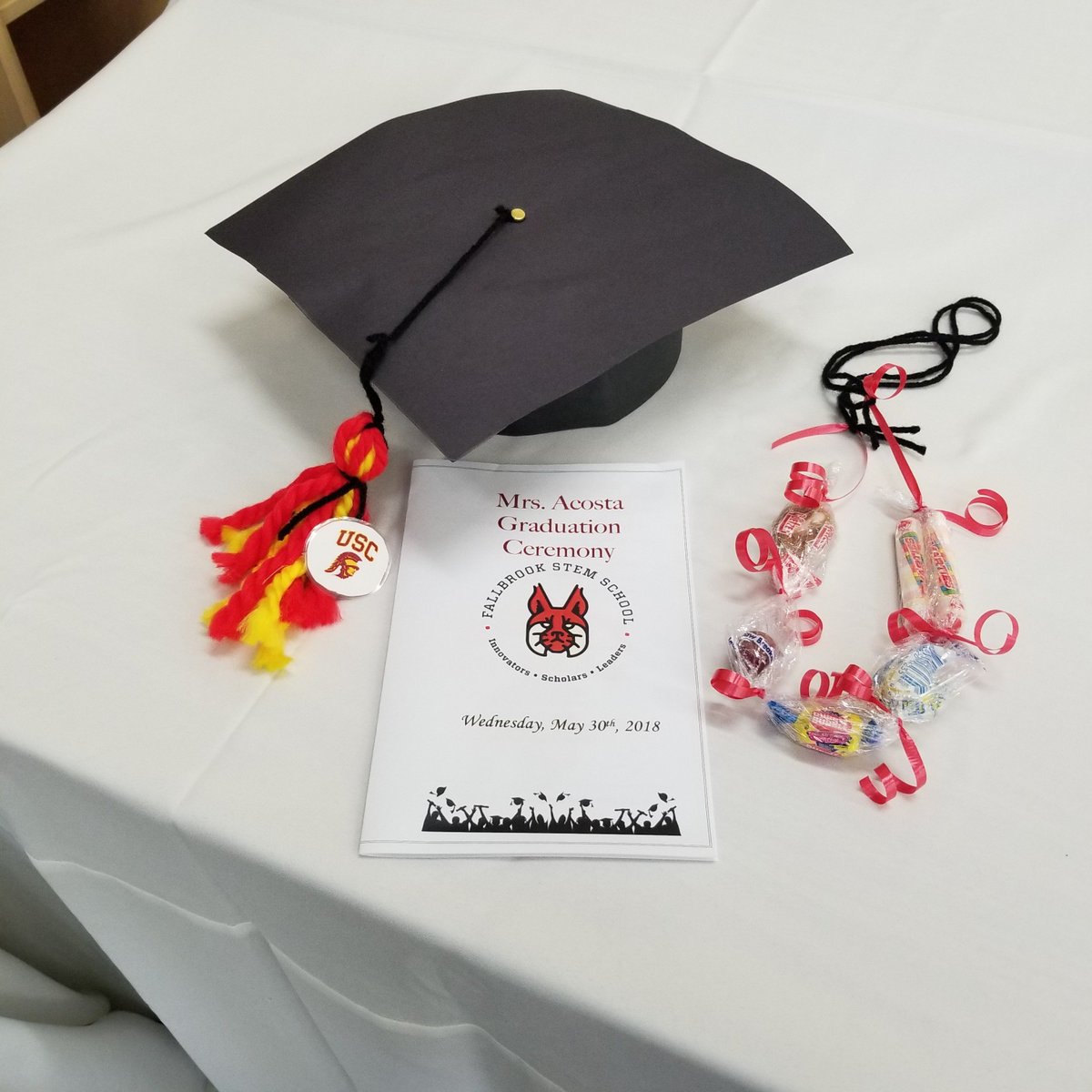 macosta52's tweet photo. Had such a wonderful graduation experience today w/ all my Ss and their special guest! We truly enjoyed the moment, that we forgot to take pictures (luckily our guest shared a few)! #FSS_STEM @FUESDSchools @JKniseley1 @maextro12 @SpeechSLamm @etheridgepsych #USC #Classof2018 https://t.co/N81PZuiXBG