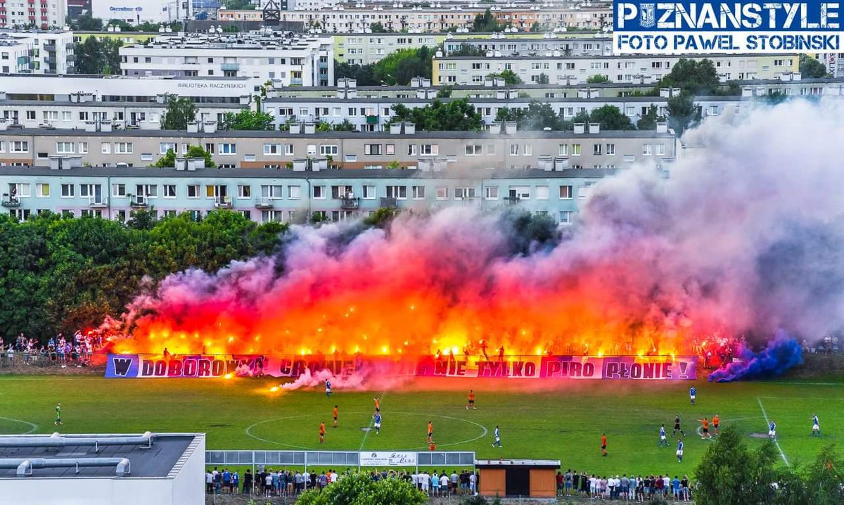 maxelpe's tweet photo. "W doborowym gronie, gdzie nie tylko piro płonie!" 
Oprawa Fyrtel PÓŁNOC na derbach ligi okręgowej 🔥 TPS- DWL. https://t.co/7K1ewM9Kqb