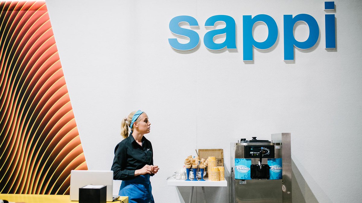PacTecFi's tweet photo. Muistathan, että mikäli makeannälkä yllättää, @SappiEurope'n osastolta 6d78 löytyy myös pehmiskone! #PacTec2018 https://t.co/jiRmDNKkKu
