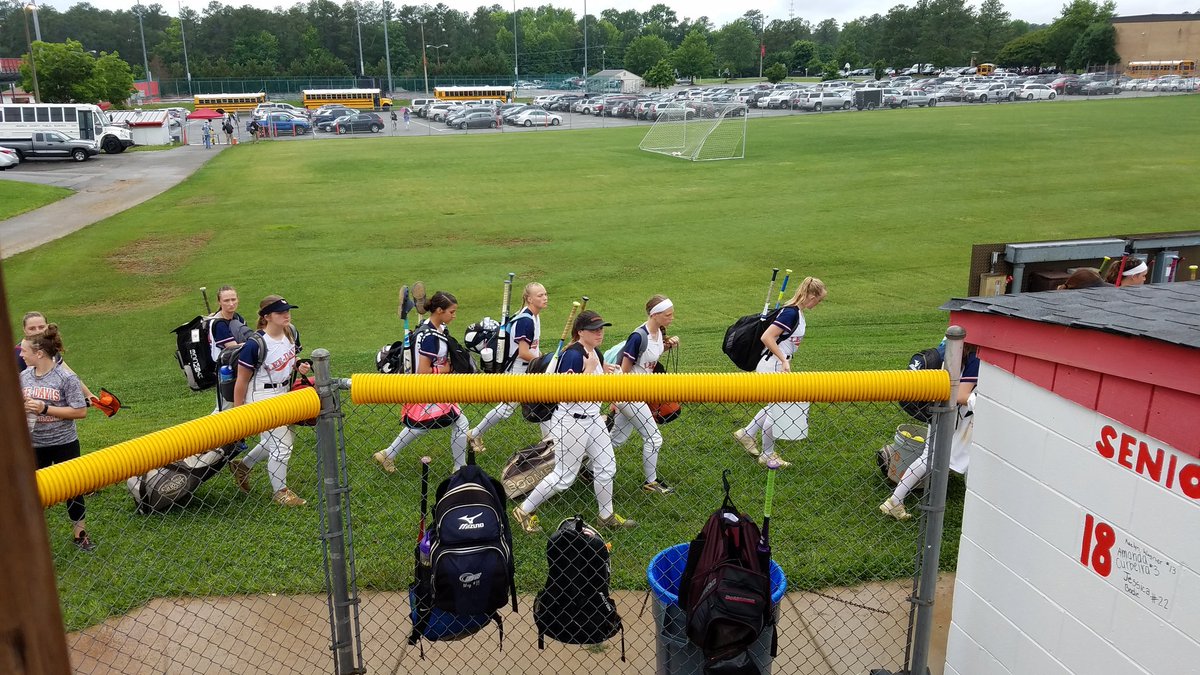 hanoversports's tweet photo. And @LDsoftball_ has arrived at Mills Godwin! #Region5B #RoundIII https://t.co/dQCiXyl0QR