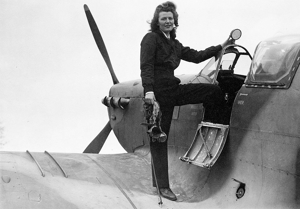 ron_eisele's tweet photo. Spitfire and ATA ferry pilot Mary Guthrie https://t.co/nr9SUPbSyK