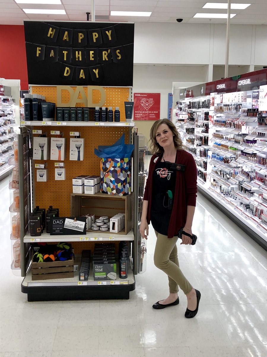 Got to meet one of the best of the best beauty consultant Kaila!! She owns her business and is winning BIG while having lots of fun!! #thankYOU