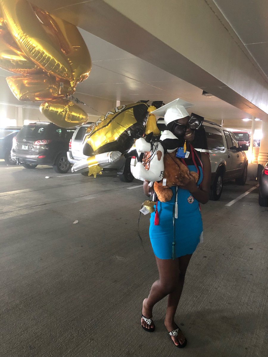 bryant_moesha's tweet image. I made it 
#HSgraduate #2018 #happy