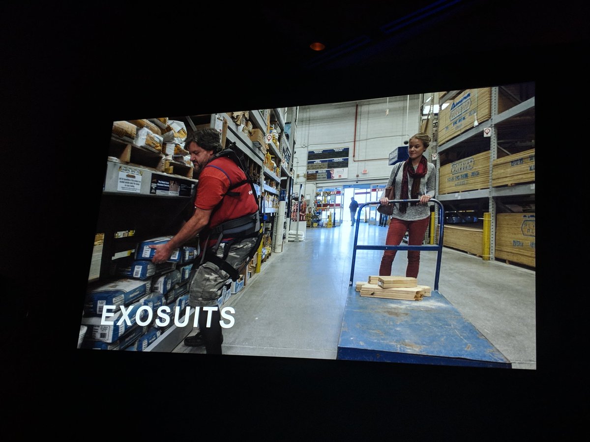 mpiszczo's tweet photo. Mason Sheffield, Technical Lead, @Lowes Innovation Labs, is using digital storytelling, narratives and comic book writers  to connect customers' means with motivations. #AWE2018 https://t.co/iLL6mhvvTf